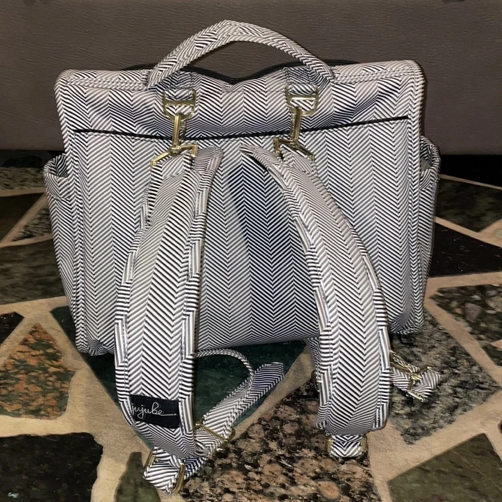 JUJUBE B.F.F. DIAPER BAG - QUEEN OF THE NILE